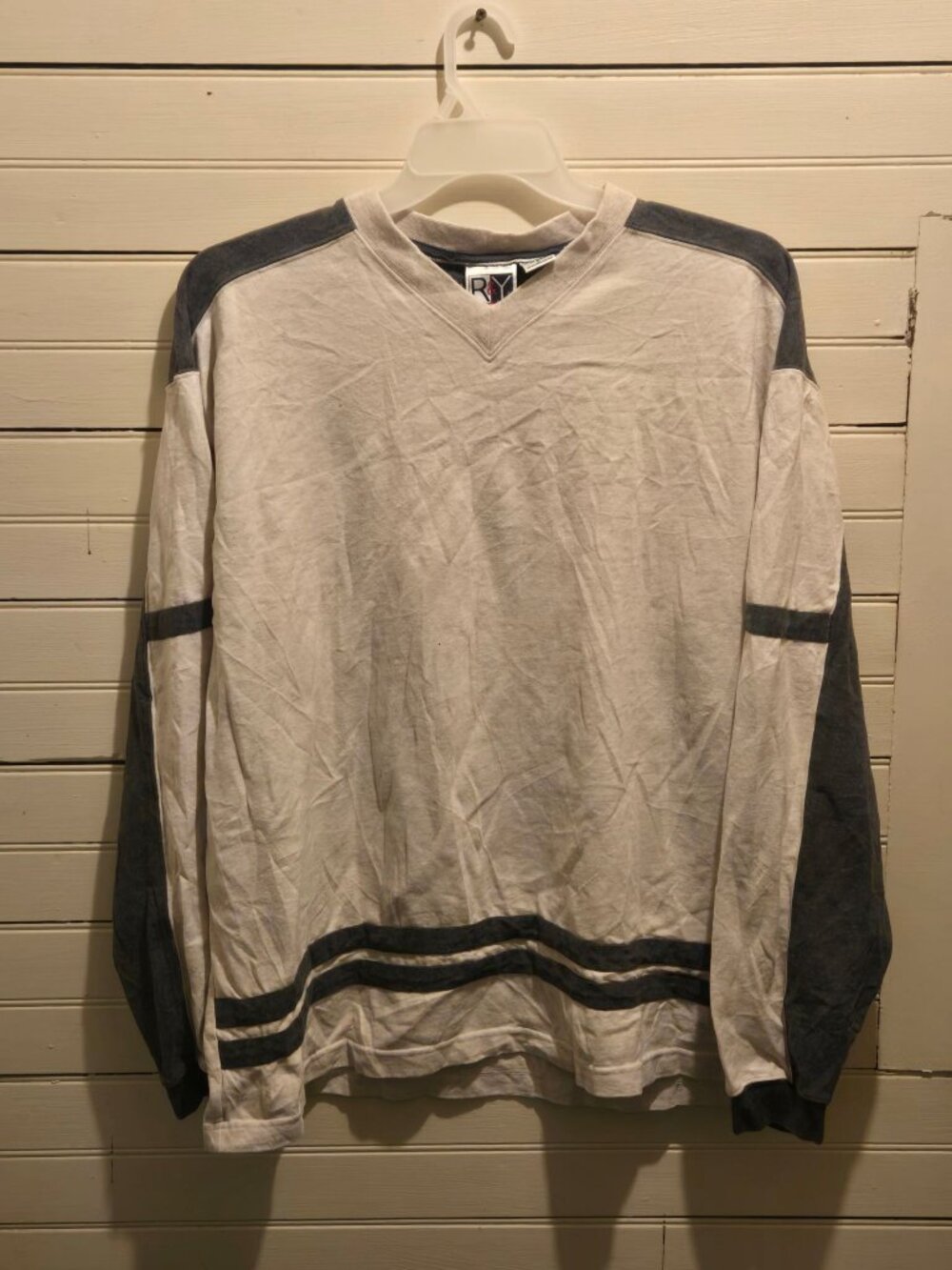 R&Y Sport Sweatshirt Mens L White Gray VNeck Striped Hem Long Sleeve Cotton